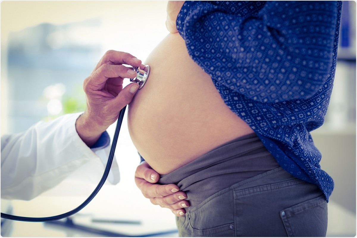 Study: SARS-CoV-2 (COVID-19) Infection in Pregnant Women: Real-time Remote Participatory Epidemiology Predicts Symptoms and Syndrome Features Predicting Disease and Severity.  Image credit: Wavebreakmedia / Shutterstock